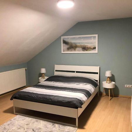Cozy 120M² Apartment With 3 Bedrooms And 1 Home Cinema Useldange Kültér fotó