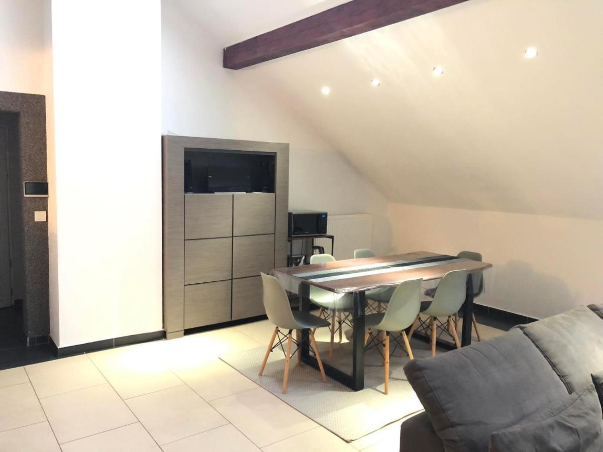 Cozy 120M² Apartment With 3 Bedrooms And 1 Home Cinema Useldange Kültér fotó